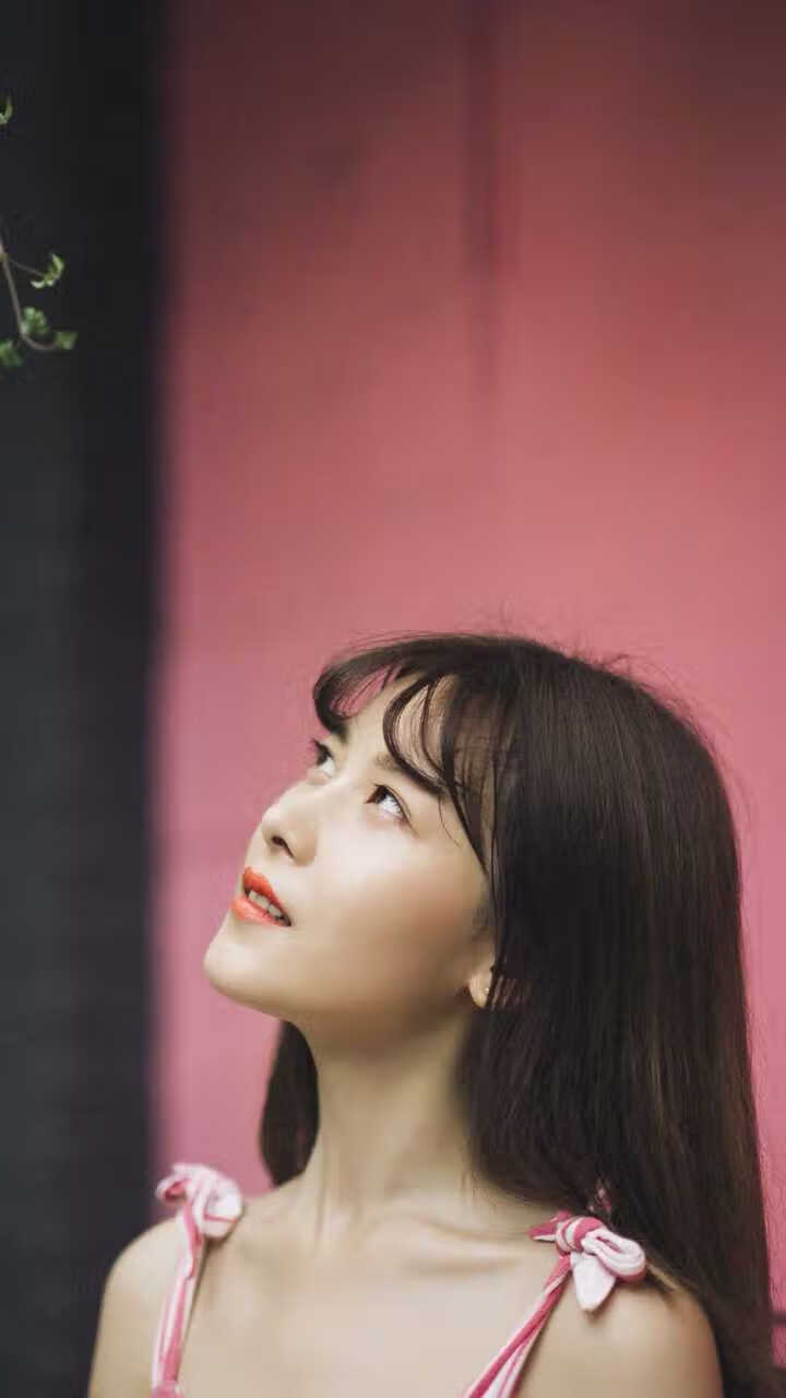 梅西助攻帽子戏法，巴萨主场轻松获胜，梅西在巴萨球衣
