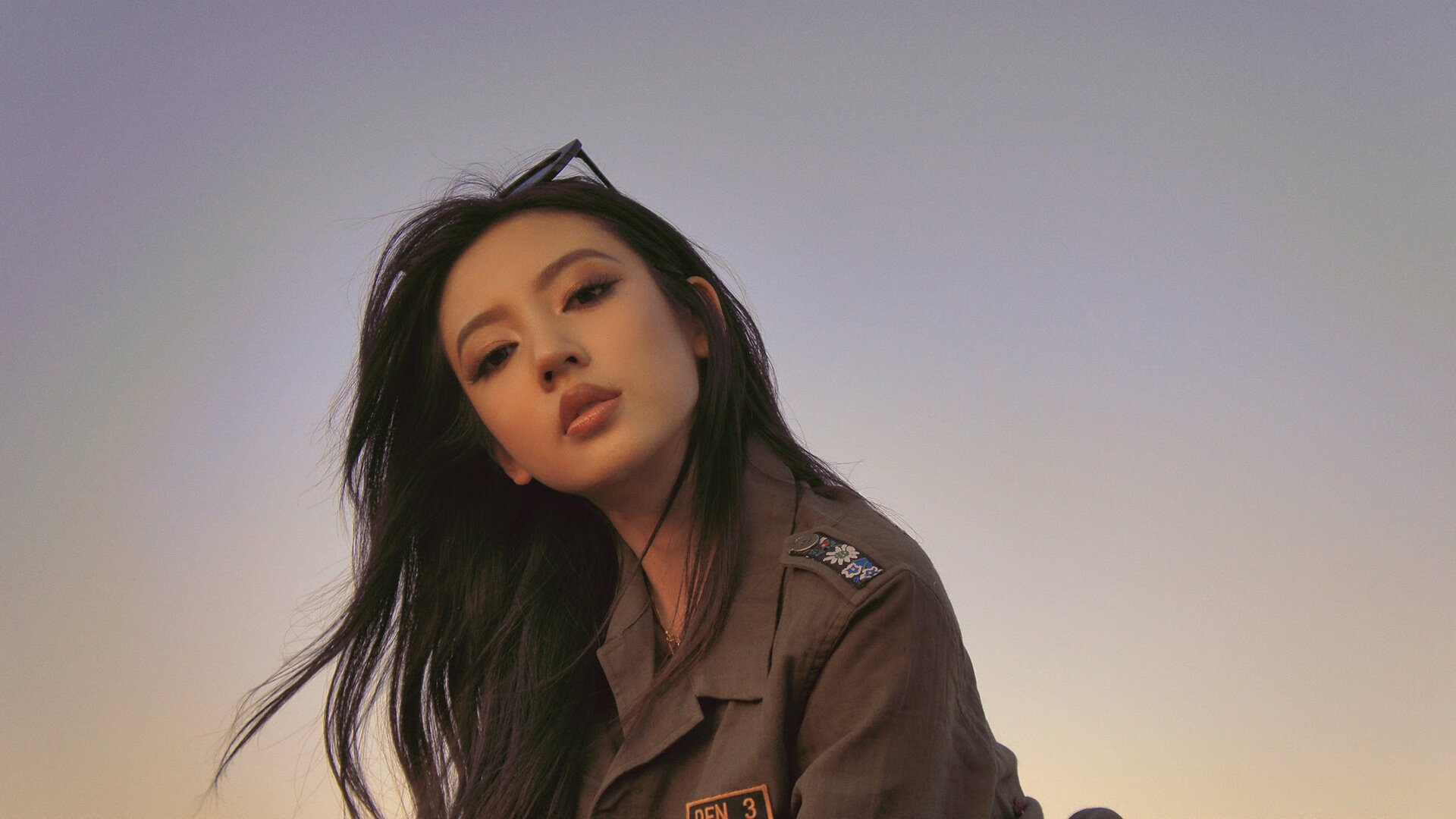 im体育网页版-五大联赛前场压迫强度对场均控球权争夺的影响，足球压迫式防守